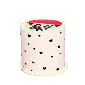 Gâteaux avec des petits cœurs noirs